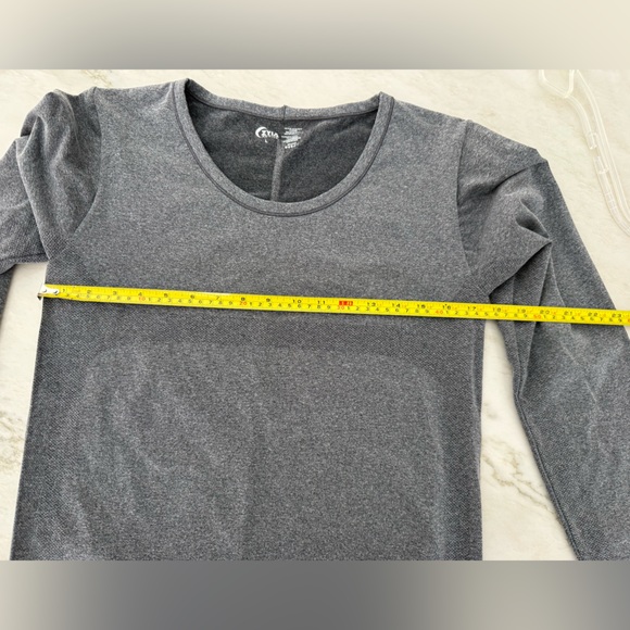 Zyia gray active long sleeve - Picture 5 of 7